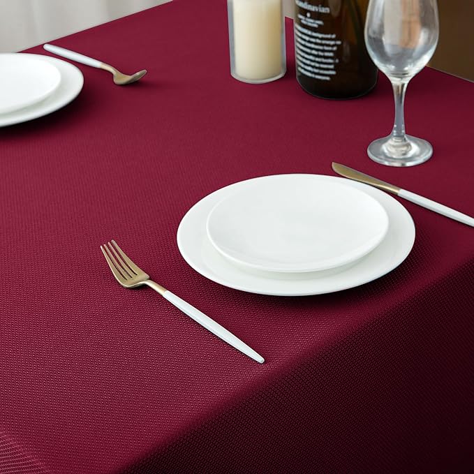 Biscaynebay Textured Fabric Christmas Rectangle Tablecloths 70x108 Inches Rectangular, Burgundy Water Resistant Spill Proof Tablecloths for Dining, Kitchen, Wedding and Parties, Machine Washable