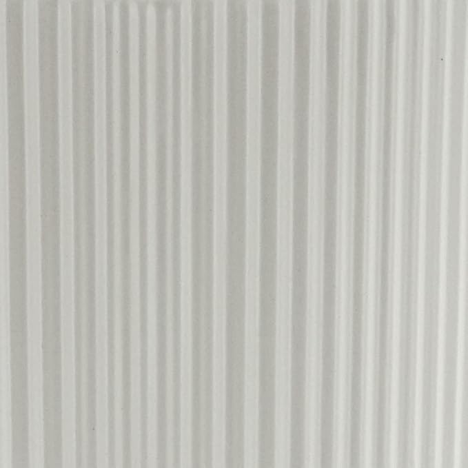 Amazon Basics Fluted Ceramic Round Planter, 10 in, White