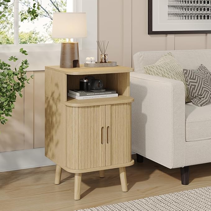 Alohappy Mid Century Modern End Table, Fluted Wood Nightstand with Sliding Tambour Door, Curved Round Edge Side Table with Storage Cabinet for Bedroom, Living Room, Natural Oak