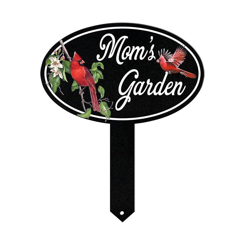 Personalized Name Garden Cardinal Metal Signs with Stake, Custom Family Name Yard Decor for Outdoor Outside, Cardinal Lawn Patio Stake Gardening Enthusiasts Grandmothers Gift