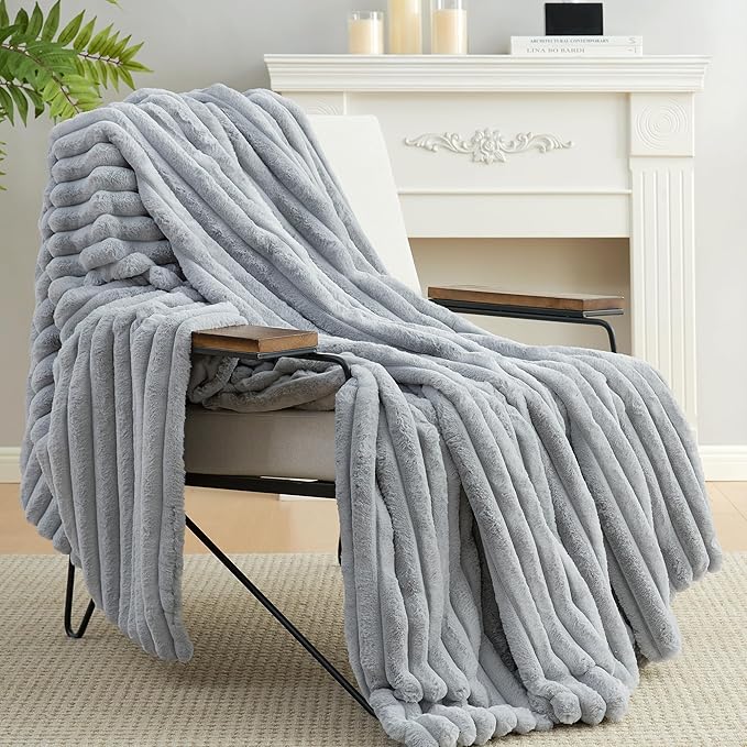 Amélie Home Faux Fur Throw Blanket for Couch, Cozy Fuzzy Fluffy Fur Luxurious Soft Striped Plush Gift Blankets for Family Sofa Chair Bed Living Room Bedroom, 55"x70", Light Grey