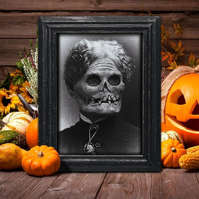 15 Halloween Gothic Creepy Skull Photos Haunted Horror Picture Frame, Waterproof Durable, with 80pcs Self Adhesive Dots，Creepy Photo Decoration For Haunted Family Castle Masquerade Party Black