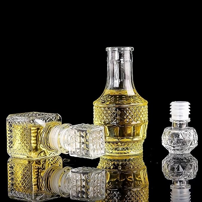 AlifordGlass Mini Glass Bottles with 6 Different Shapes Can be Used for Self-Made juicing, Wine Bottles or Whiskey Decanter