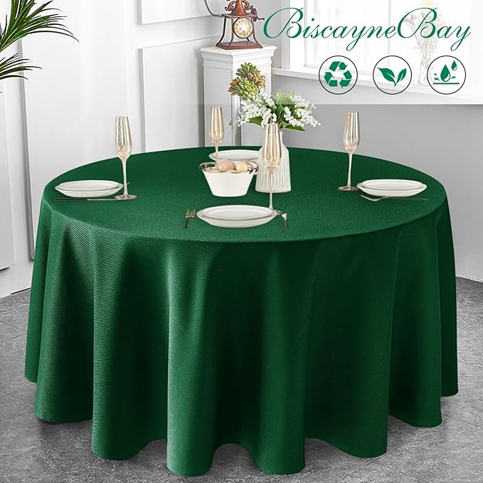 Biscaynebay Textured Fabric Round Christmas Table Cloths 108", Hunter Green Water Resistant Folding Table Covers for Dining, Kitchen, Wedding, Parties etc. Machine Washable
