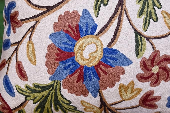 Dahlia Floral Pillow Cover - Cream Flower Pillowcase - Outdoor Cushion - Suzani Farmhouse Chair Throw - Traditional Chair Cushions - Hand Embroidered Wool Size - 18x18