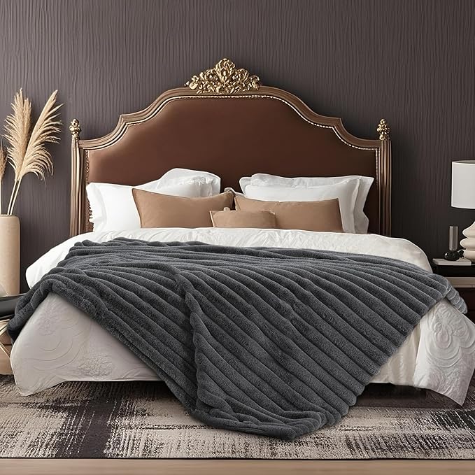 Amélie Home Faux Fur Throw Blanket for Couch, Ultra Cozy Fuzzy Fluffy Fur Luxurious Soft Striped Plush Gift Blankets for Family Sofa Chair Bed Living Room Bedroom, 60"x80", Ionic Wolf Gray