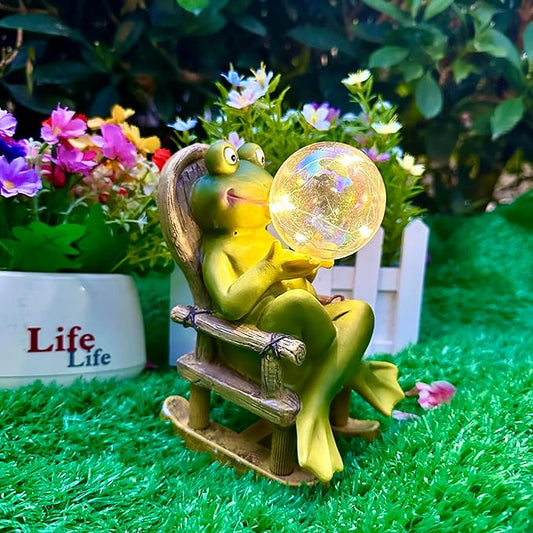 Garden Solar Frog Statue with Glowing Bubble Resin Figurine Outdoor Light Decor Hand-Painted Whimsy for Yard Patio Porch Fairy Decoration Housewarming Unique Gifti for Women