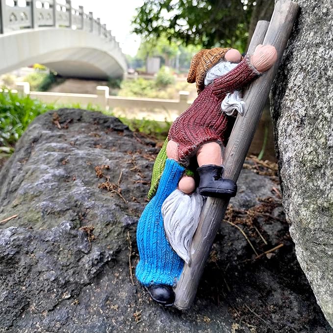 Garden Gnome Statue, Funny Climbing Ladder Gnomes Figurine Resin Sculpture Outdoor Decor for Patio Yard Lawn Porch Ornaments Gift